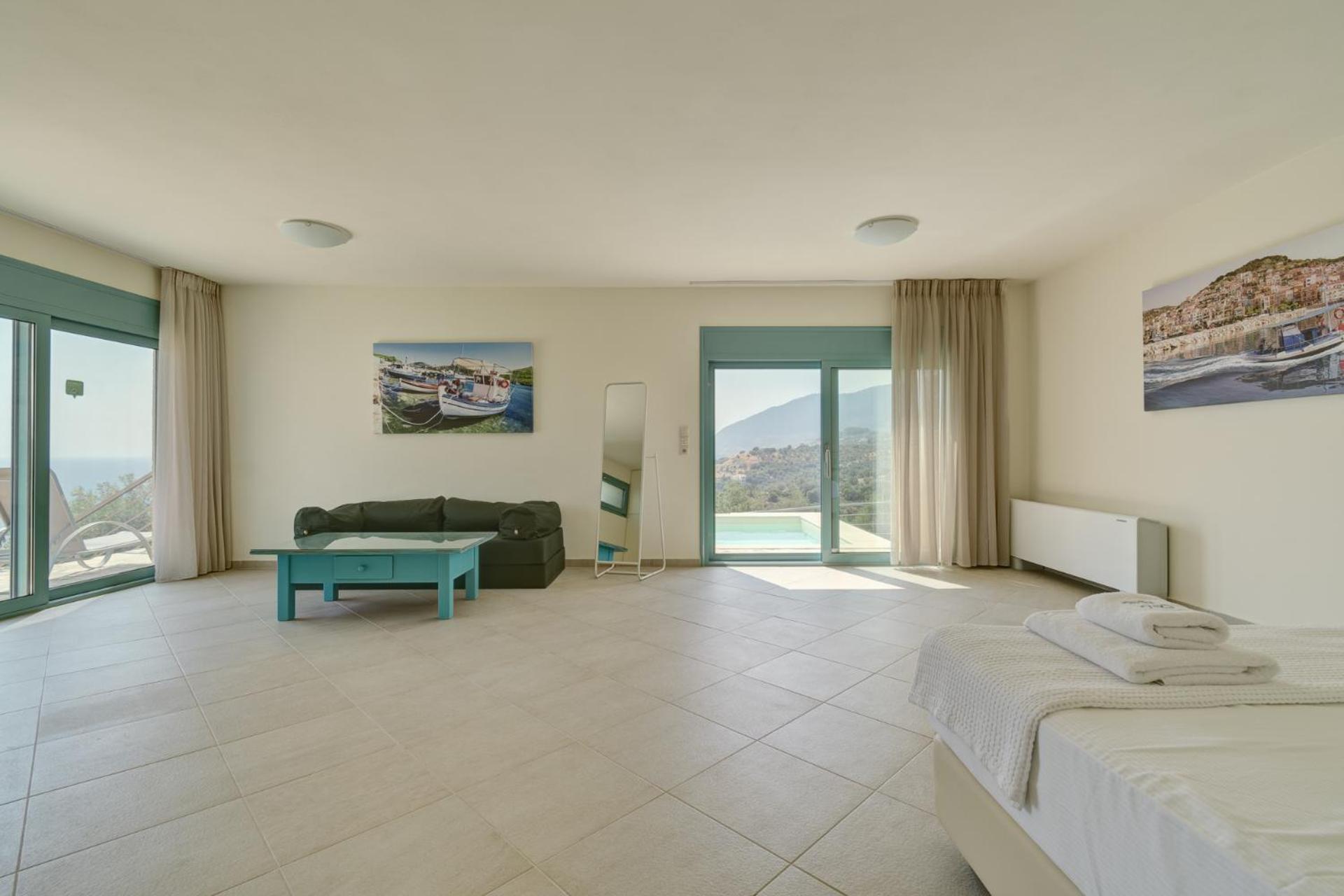Ouzo Panoramic Houses 1, With Private Pool 플로마리언 객실 사진